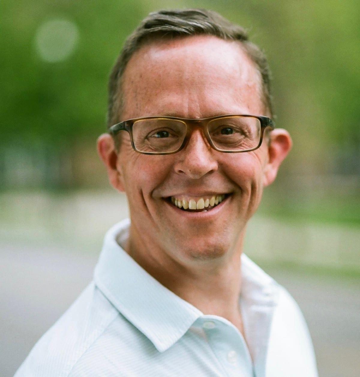 Dan Frey headshot