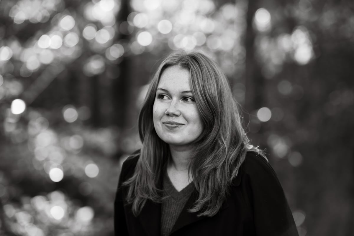 Izzy C. headshot