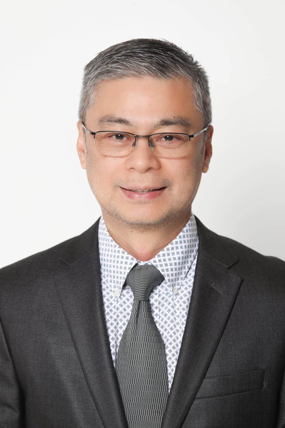 Julius Ordoñez headshot