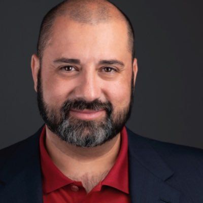 Rennie Cook headshot
